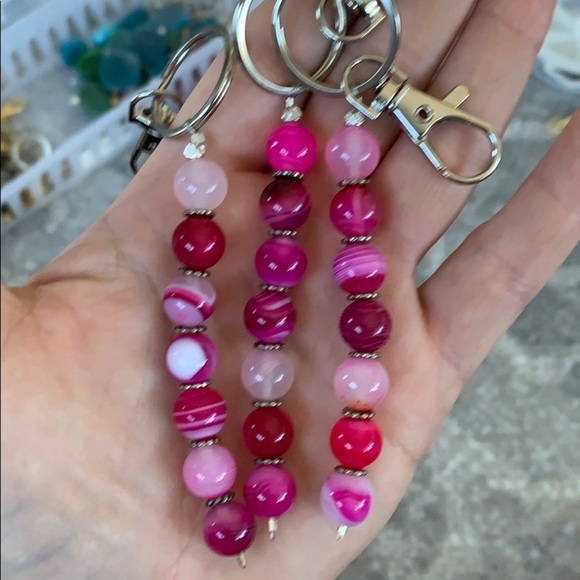 💕HP💕Pink agate beaded keychain - Picture 3 of 11